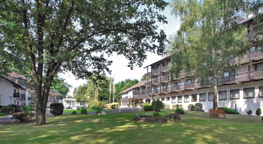 Parkhotel Frankfurt-Roedermark Rodgau Exterior foto